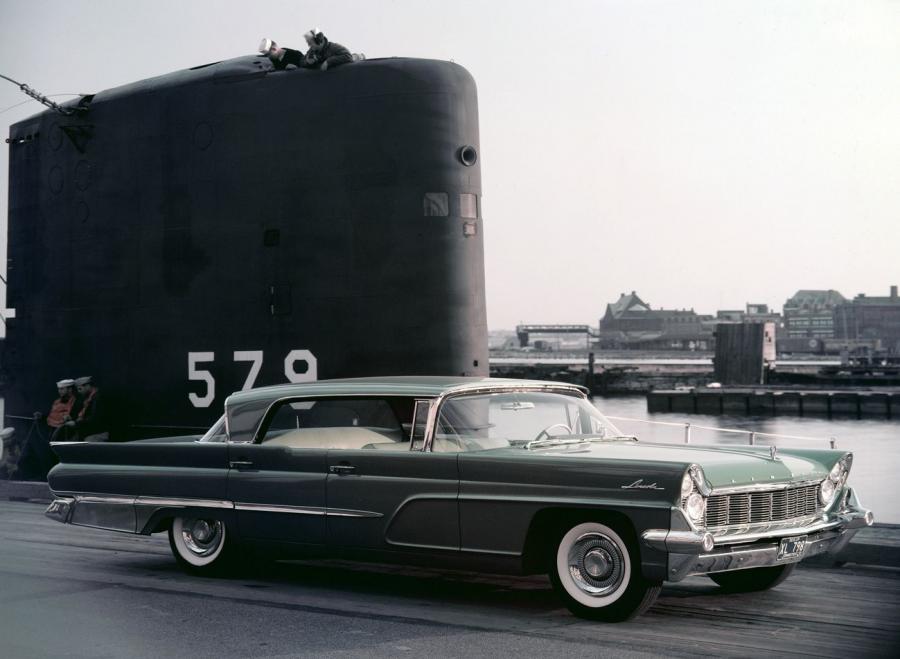  Lincoln Premiere Landau 4-Door Hardtop (7B) 1959 года  (фото 4 из 9)